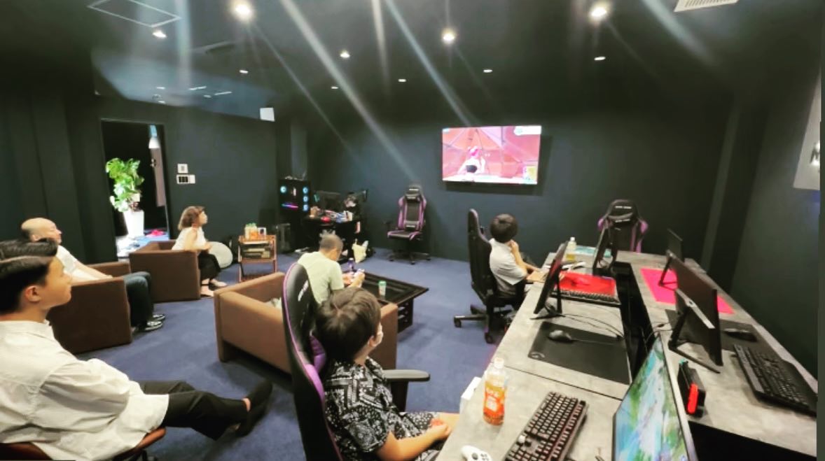 ゲームラウンジ